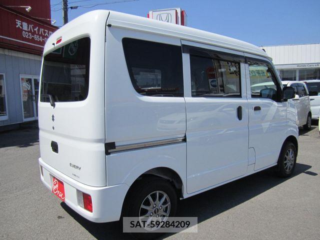 Suzuki EVERY 2022-01 301641-5