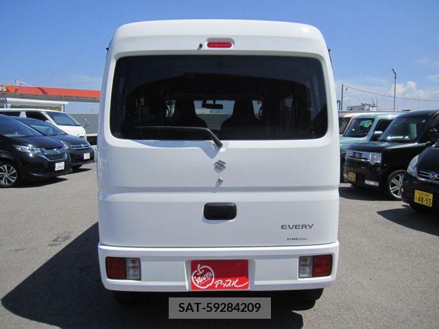 Suzuki EVERY 2022-01 301641-4