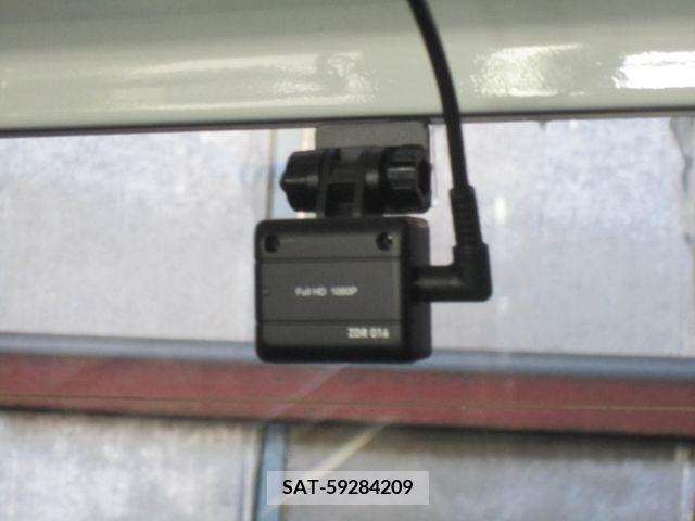 Suzuki EVERY 2022-01 301641-21