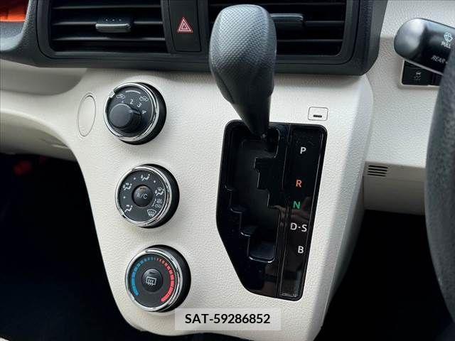 Toyota SIENTA 2019-05 346997-6