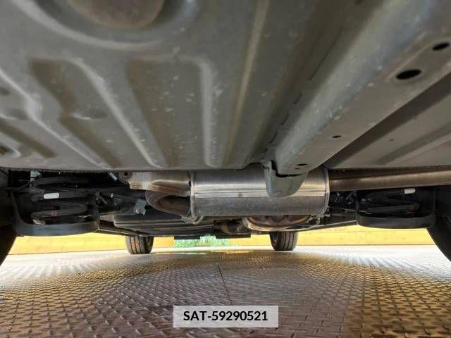 Toyota VOXY 2019-01 341439-19