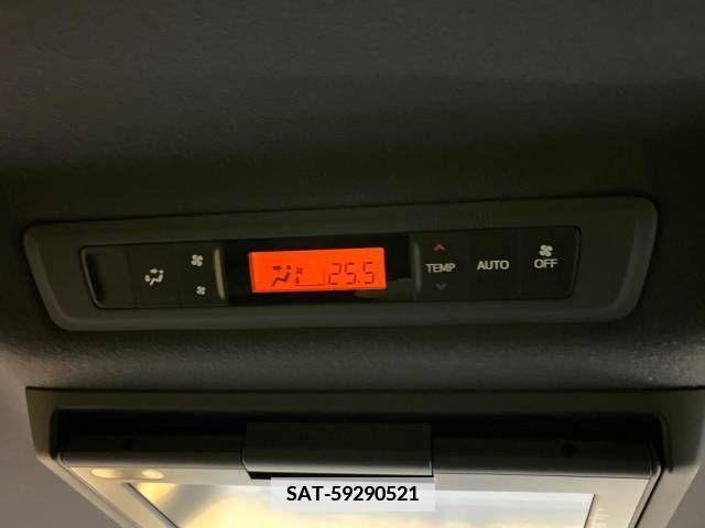 Toyota VOXY 2019-01 341439-7
