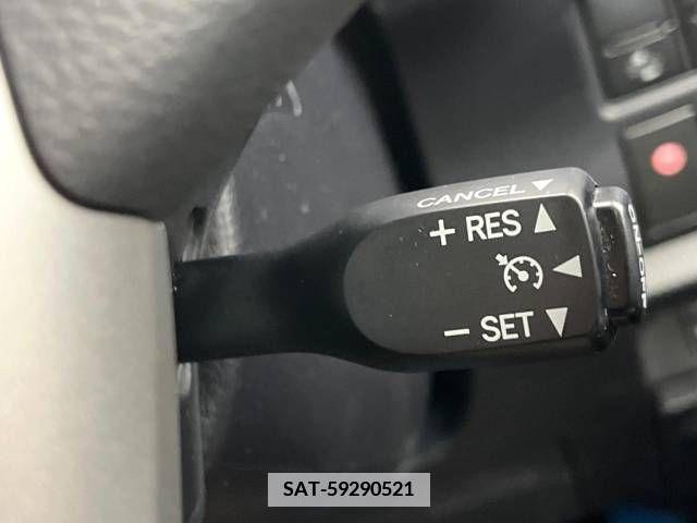 Toyota VOXY 2019-01 341439-6