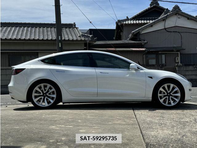 Tesla MODEL 3 2020-09 342667-16