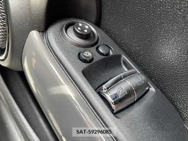 Bmw MINI 2016-06 319840-4