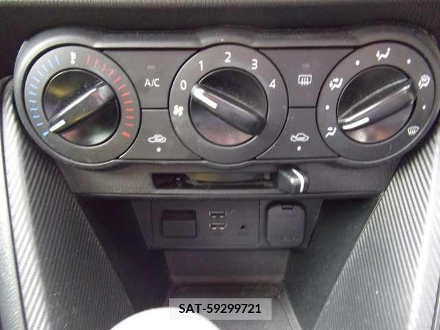 Mazda DEMIO 2019-03 301962-11
