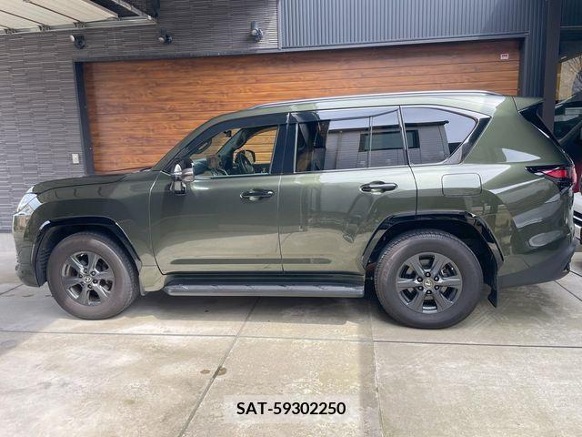 Lexus LX 2023-01 227450-1