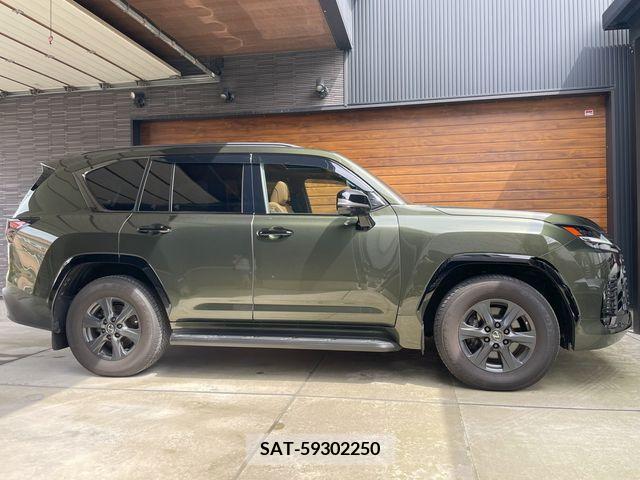 Lexus LX 2023-01 227450-2