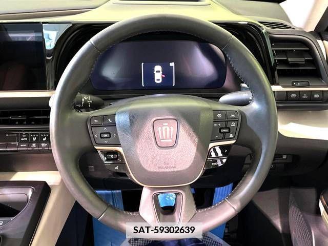 Toyota CROWN 2023-02 358176-11