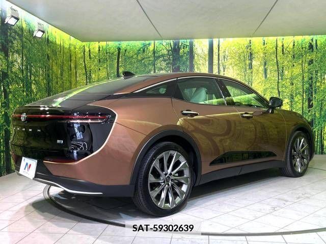 Toyota CROWN 2023-02 358176-17