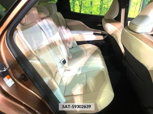 Toyota CROWN 2023-02 358176-9