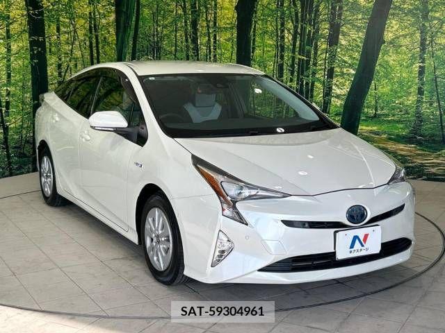 Toyota PRIUS 2017-01 341840-16
