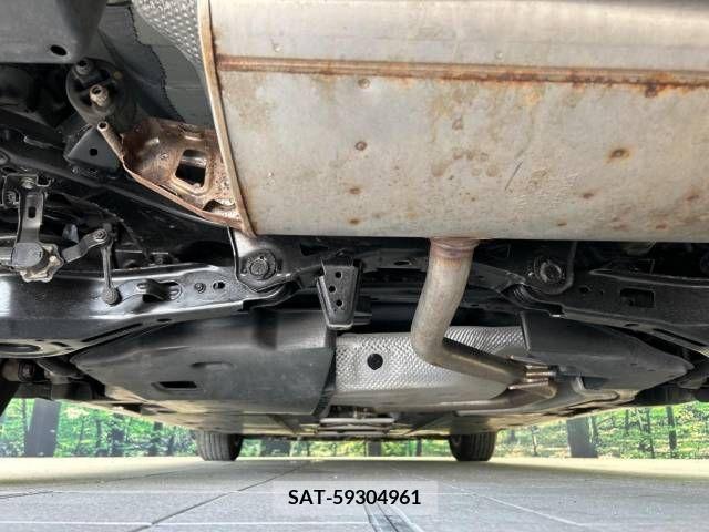 Toyota PRIUS 2017-01 341840-19