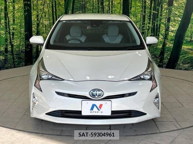 Toyota PRIUS 2017-01 341840-14