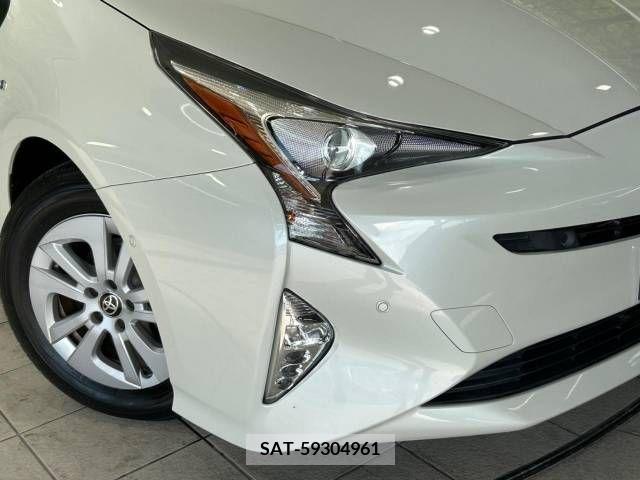 Toyota PRIUS 2017-01 341840-13