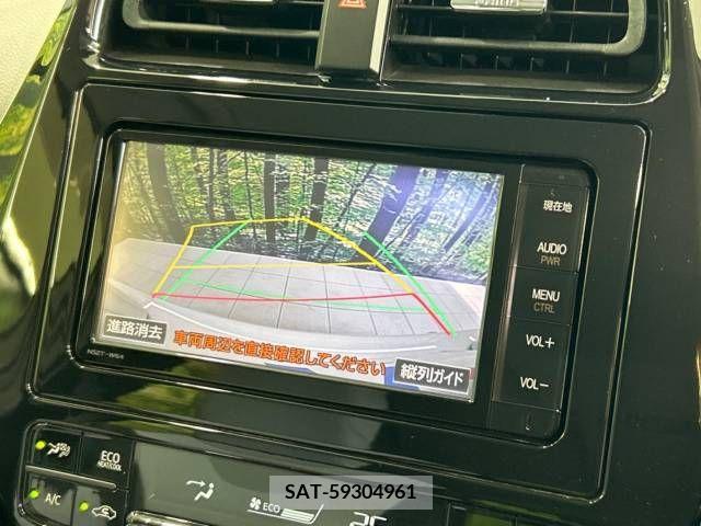 Toyota PRIUS 2017-01 341840-3