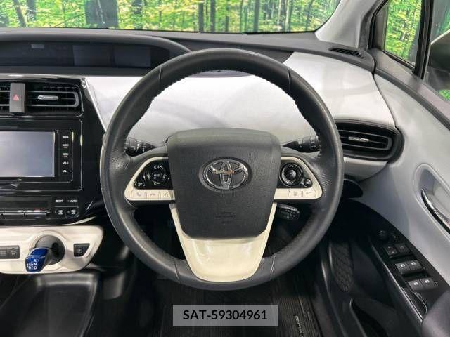 Toyota PRIUS 2017-01 341840-11