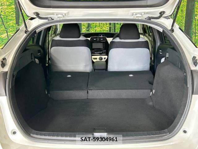 Toyota PRIUS 2017-01 341840-10