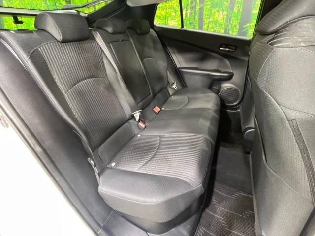 Toyota PRIUS 2016-03 192908-9