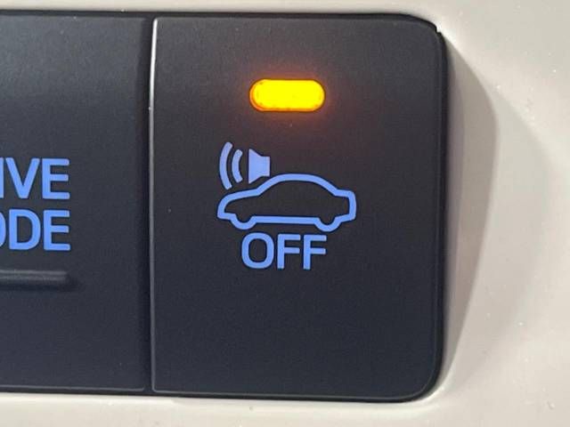 Toyota PRIUS 2016-03 192908-5