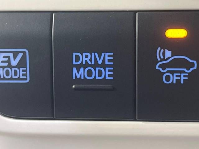 Toyota PRIUS 2016-03 192908-4