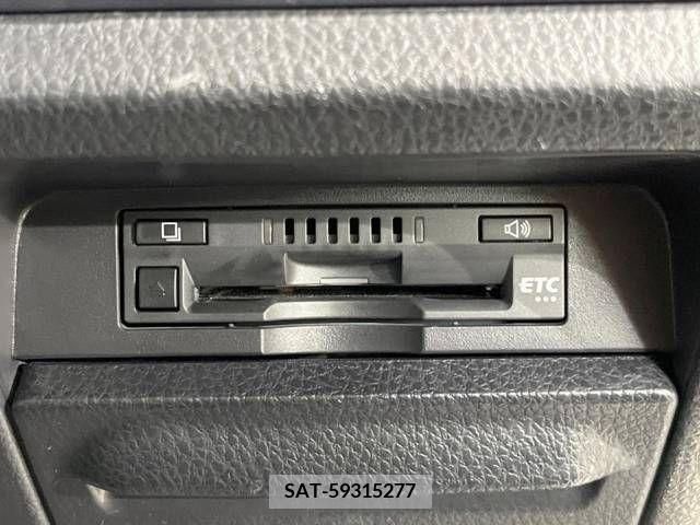 Toyota VOXY 2016-12 208107-6