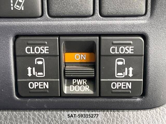 Toyota VOXY 2016-12 208107-2