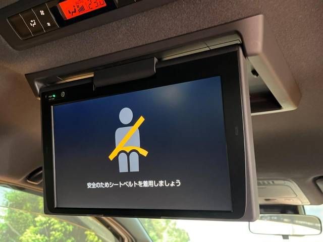 Toyota VOXY 2018-12 193019-3
