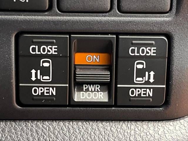 Toyota VOXY 2018-12 193019-6