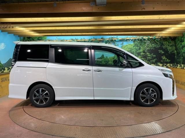Toyota VOXY 2018-12 193019-18