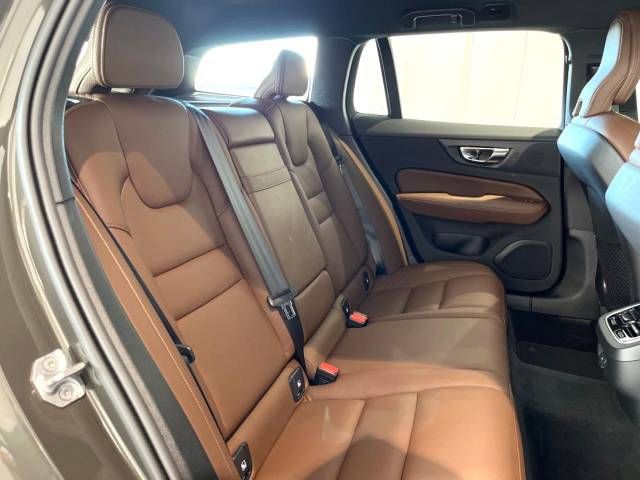 Volvo V60 2020-12 20665-12