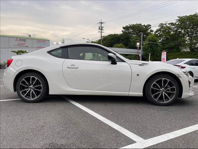 Toyota 86 2018-11 19963-15