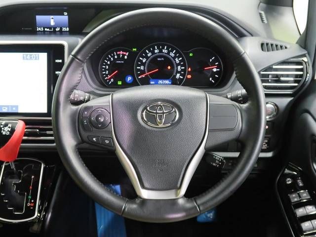 Toyota NOAH 2018-09 192540-12