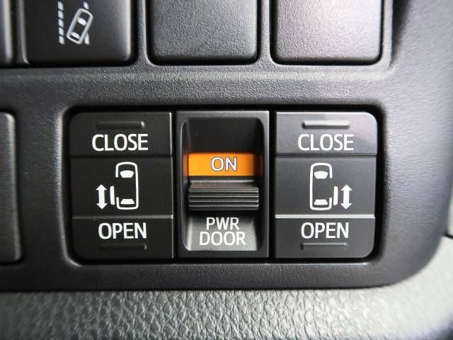 Toyota NOAH 2018-09 192540-5