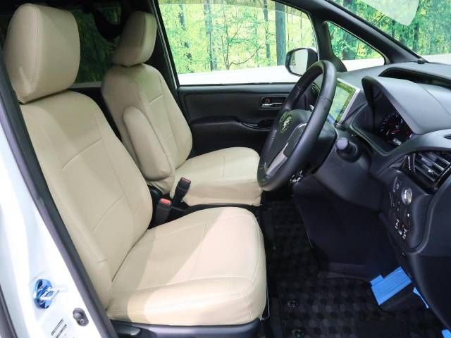 Toyota NOAH 2018-09 192540-8