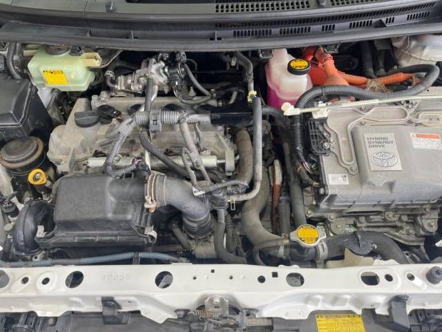Toyota AQUA 2013-04 19700-18