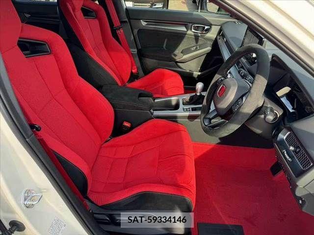 Honda CIVIC 2024-06 347317-15