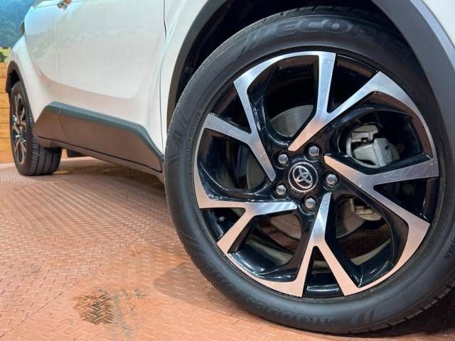 Toyota C-HR 2018-03 28253-13