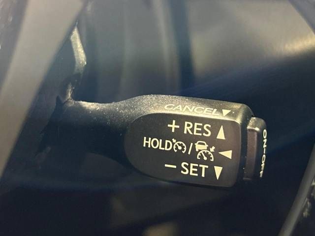 Toyota C-HR 2018-03 28253-6