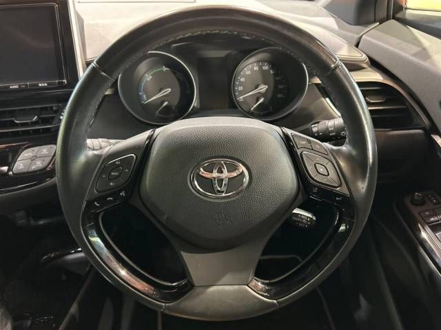 Toyota C-HR 2018-03 28253-11