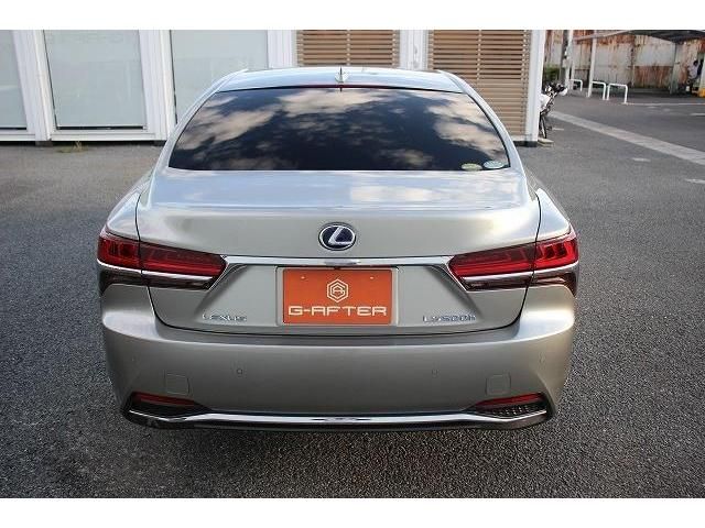Lexus LS 2018-01 11309-8