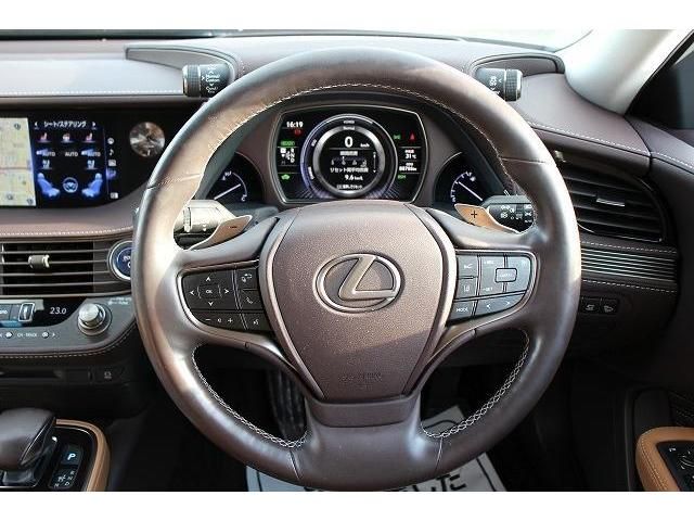Lexus LS 2018-01 11309-16