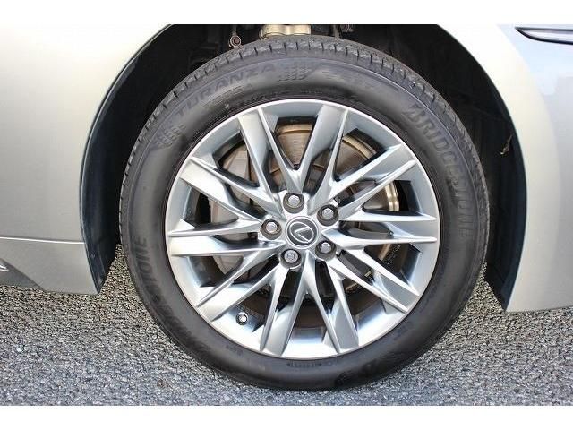 Lexus LS 2018-01 11309-10