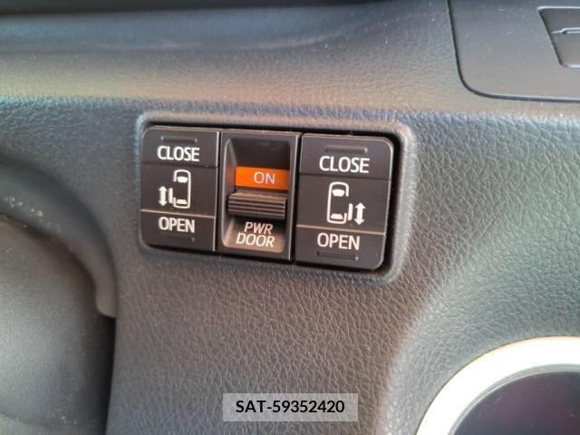 Toyota SIENTA 2017-06 330468-15