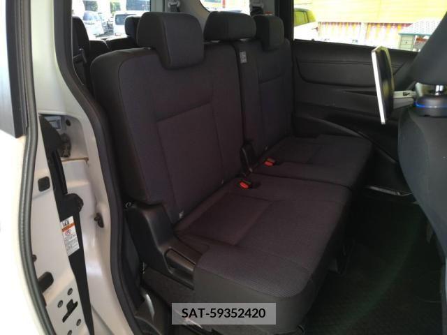Toyota SIENTA 2017-06 330468-21