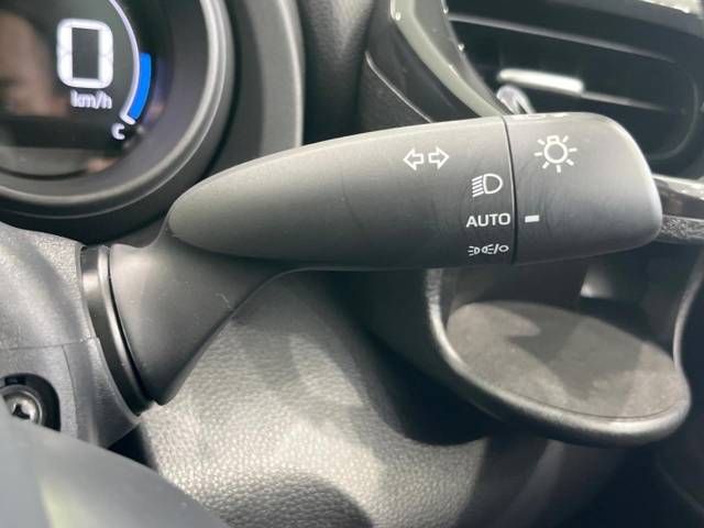 Toyota YARIS CROSS 2022-09 10590-7