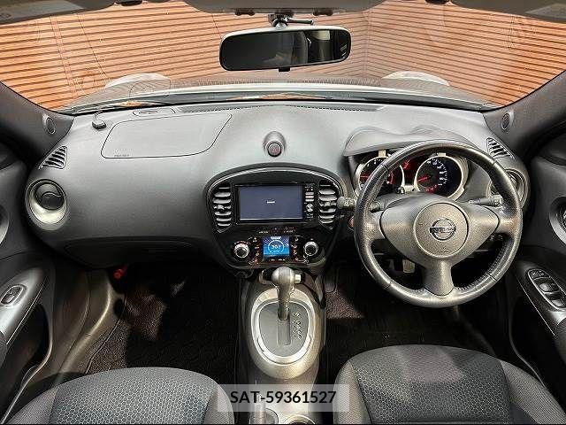 Nissan JUKE 2012-06 223435-1