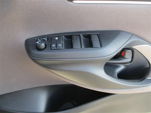 Toyota YARIS 2020-07 1692-25
