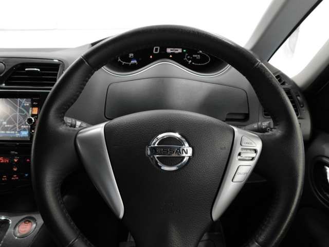 Nissan SERENA 2012-11 187224-18