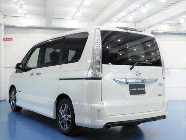 Nissan SERENA 2012-11 187224-1